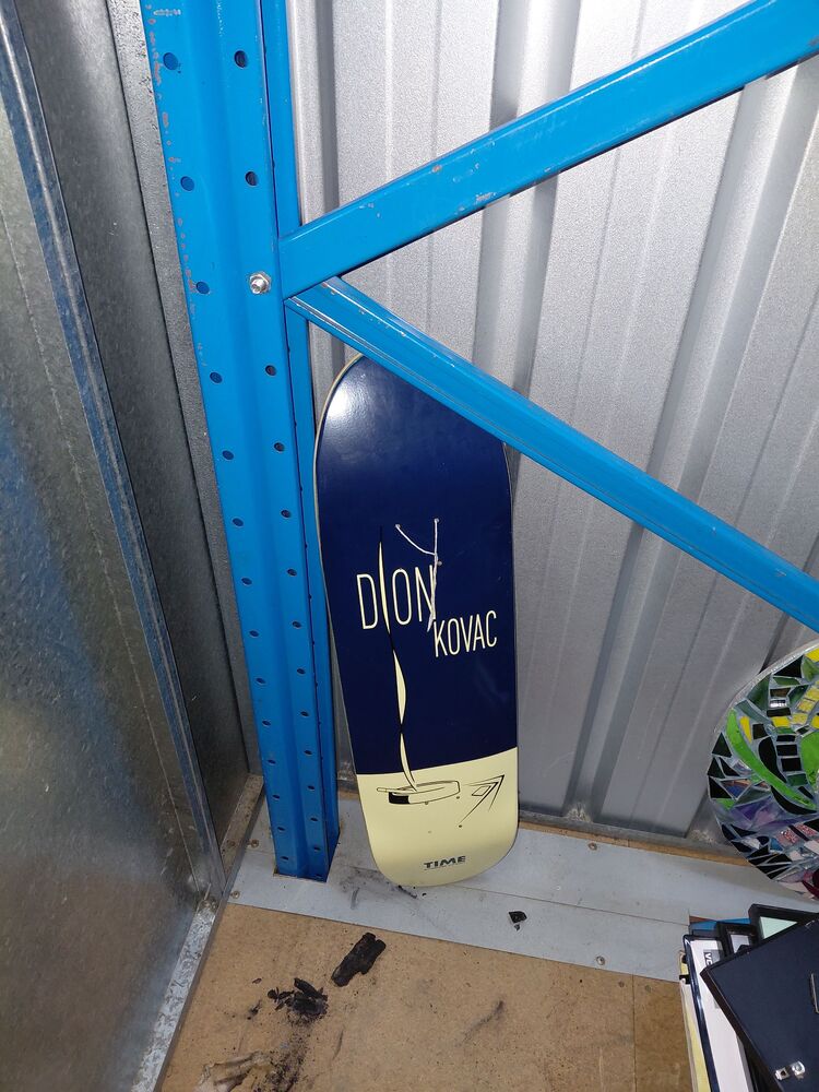 Storage King Springwood Bid on Self Storage Unit auction IB-9705