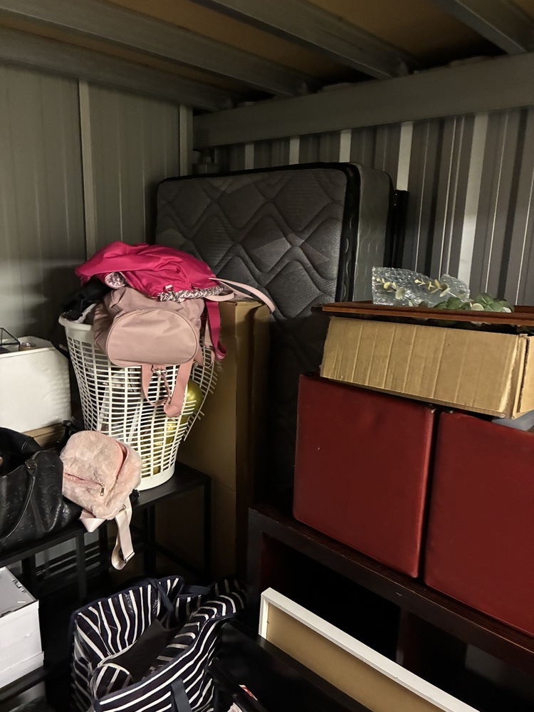 Storage Choice Albion Storage Unit auction IB-2213