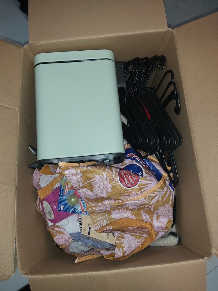 Rent a Space Gregory Hills Abandoned Storage Unit Auctions auction IB-1140