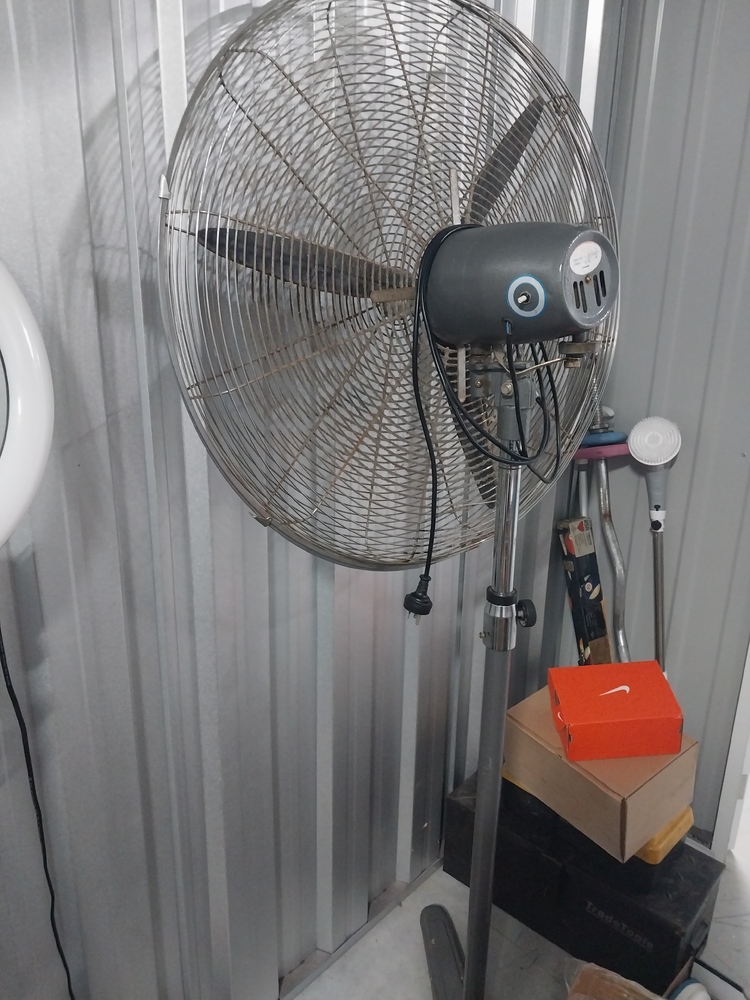 Storage King Coomera Abandoned Storage centre Auctions auction IB-7507