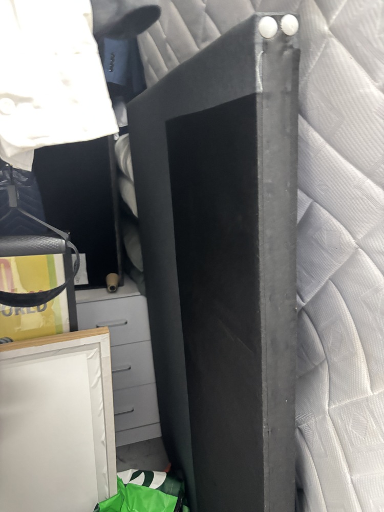 Storage King Woolloomooloo Bid on Self Storage Unit auction IB-1221