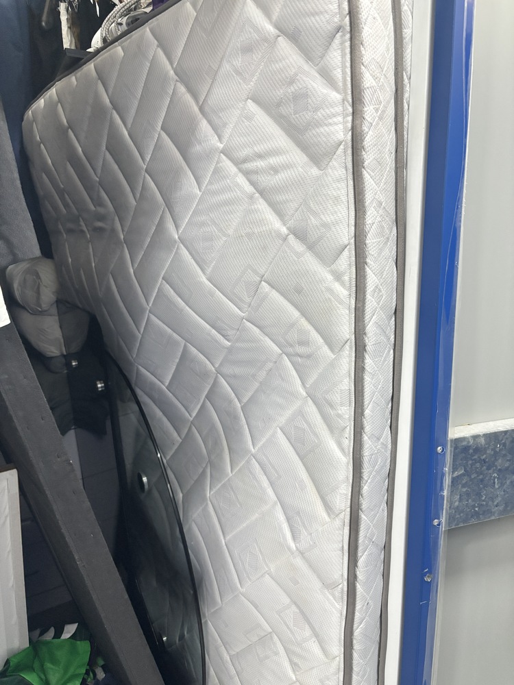 Storage King Woolloomooloo Abandoned Storage shed Auctions auction IB-1221