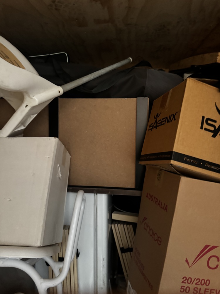 SuperEasy Storage Perth South Storage auction IB-3692