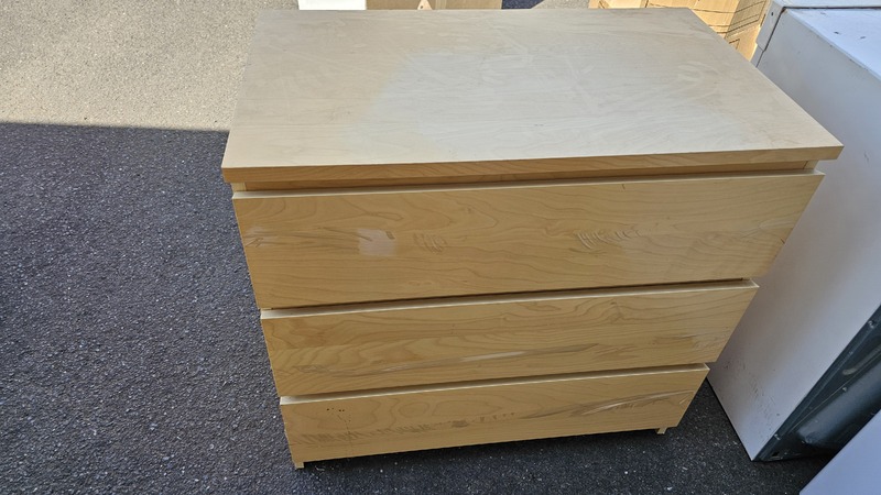 Public Self Storage Hallam Bid on Self Storage Unit auction IB-4861