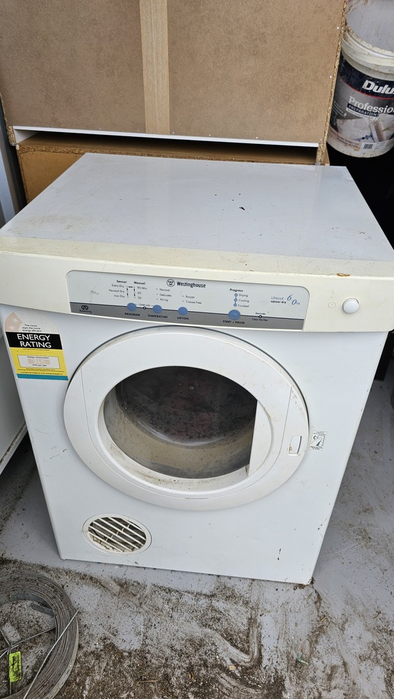 Public Self Storage Hallam Abandoned Storage shed Auctions auction IB-4861