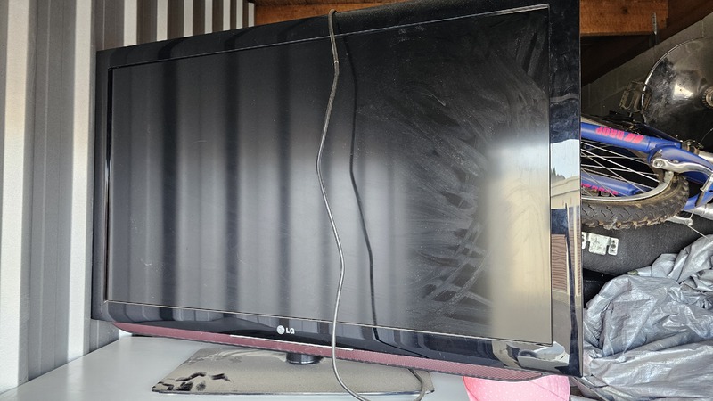 Public Self Storage Hallam Storage lock up Auctions auction IB-4861