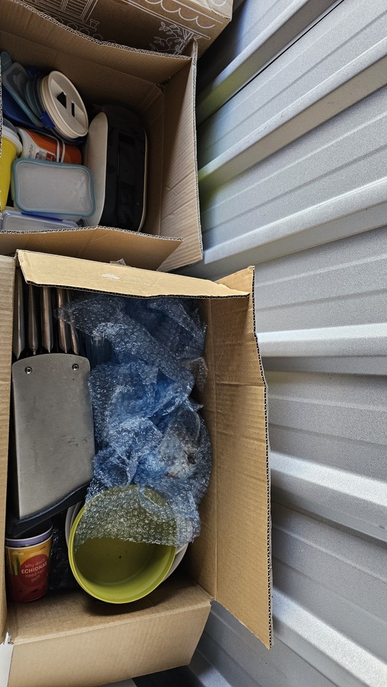 Public Self Storage Hallam Storage Auctions auction IB-4861