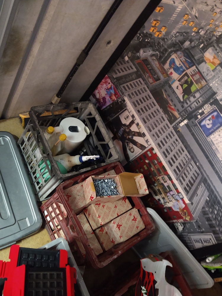 Kennards Self Storage Baringa Self Storage Auctions auction IB-7823