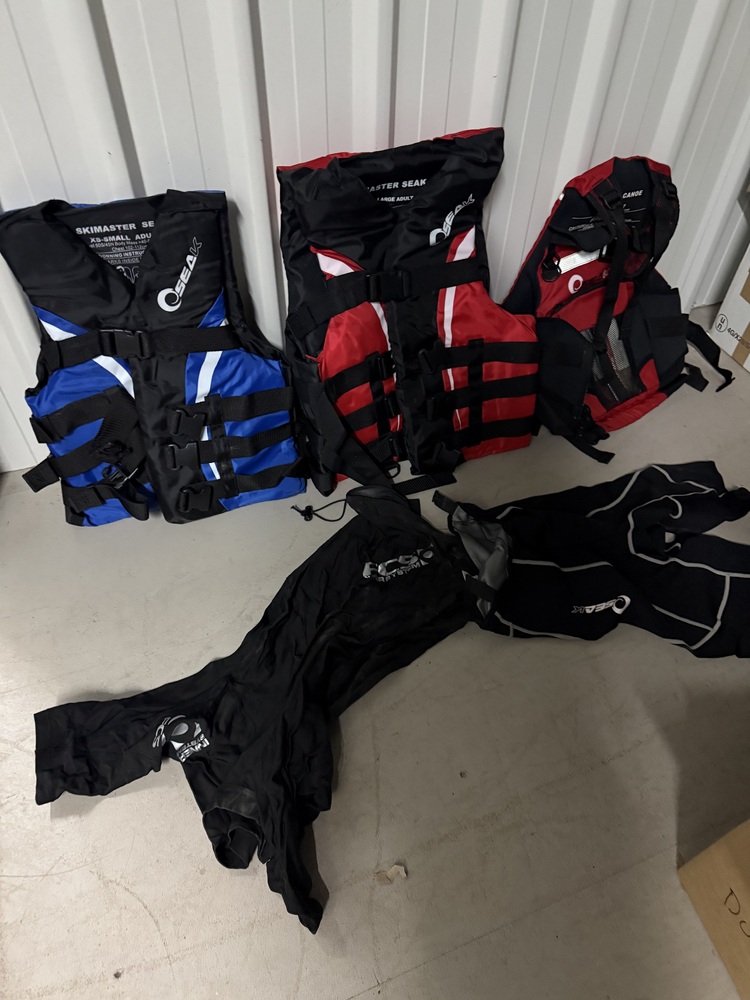 Island Secure Storage Abandoned Storage Auctions auction IB-3378