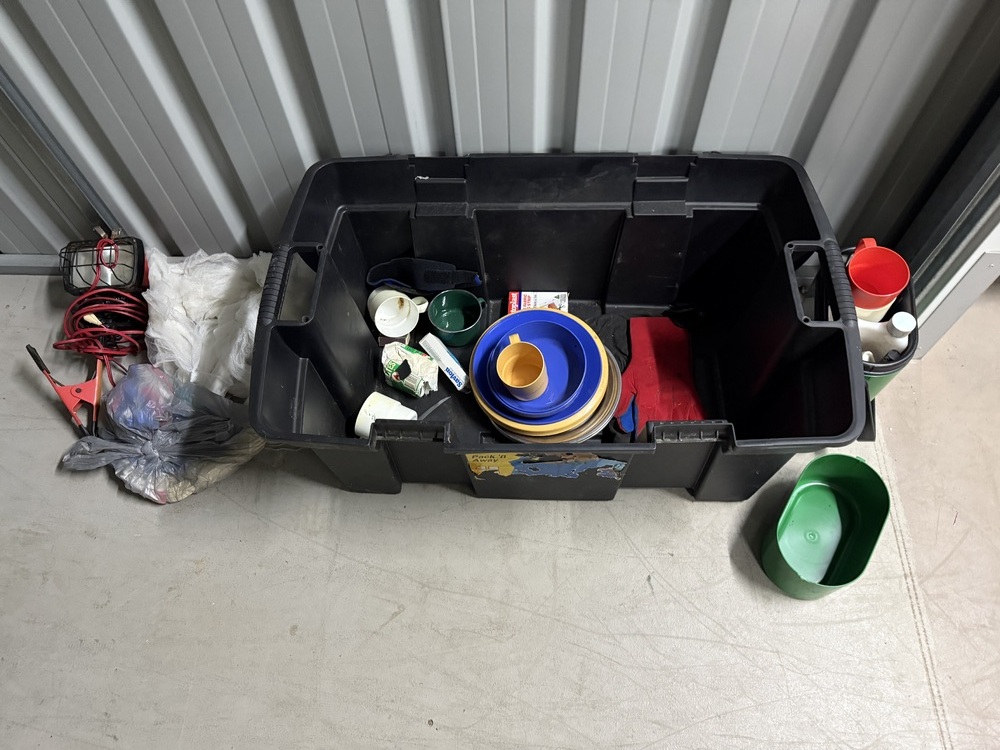 Island Secure Storage Self Storage Auctions auction IB-3378