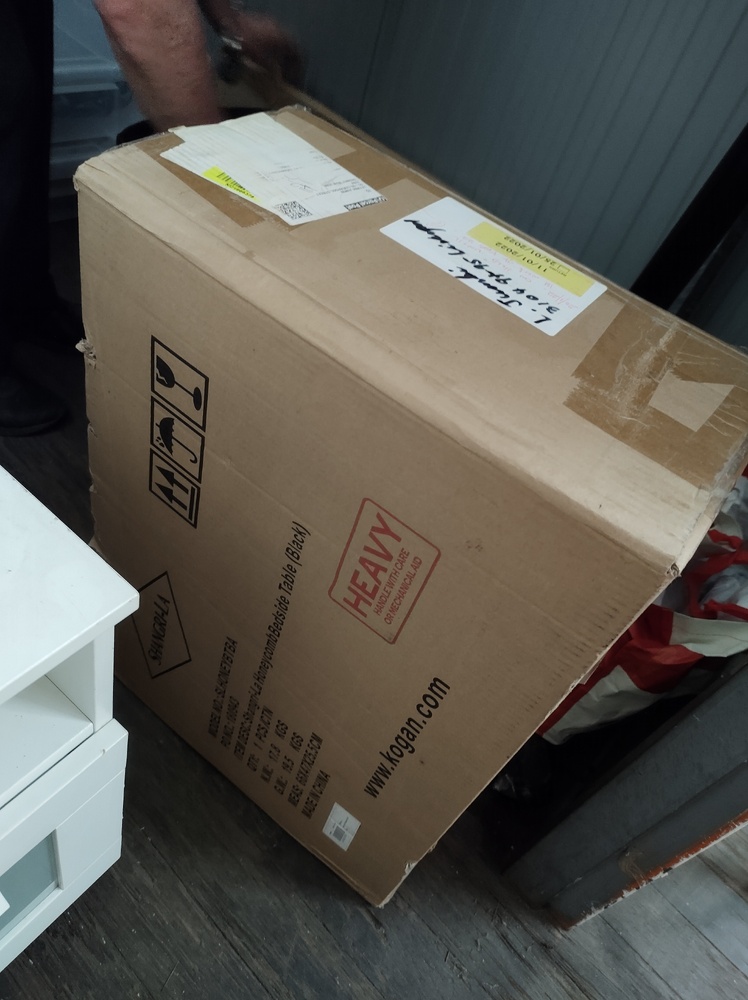 Kennards Self Storage Ultimo 1 Abandoned Storage Auctions auction IB-1421