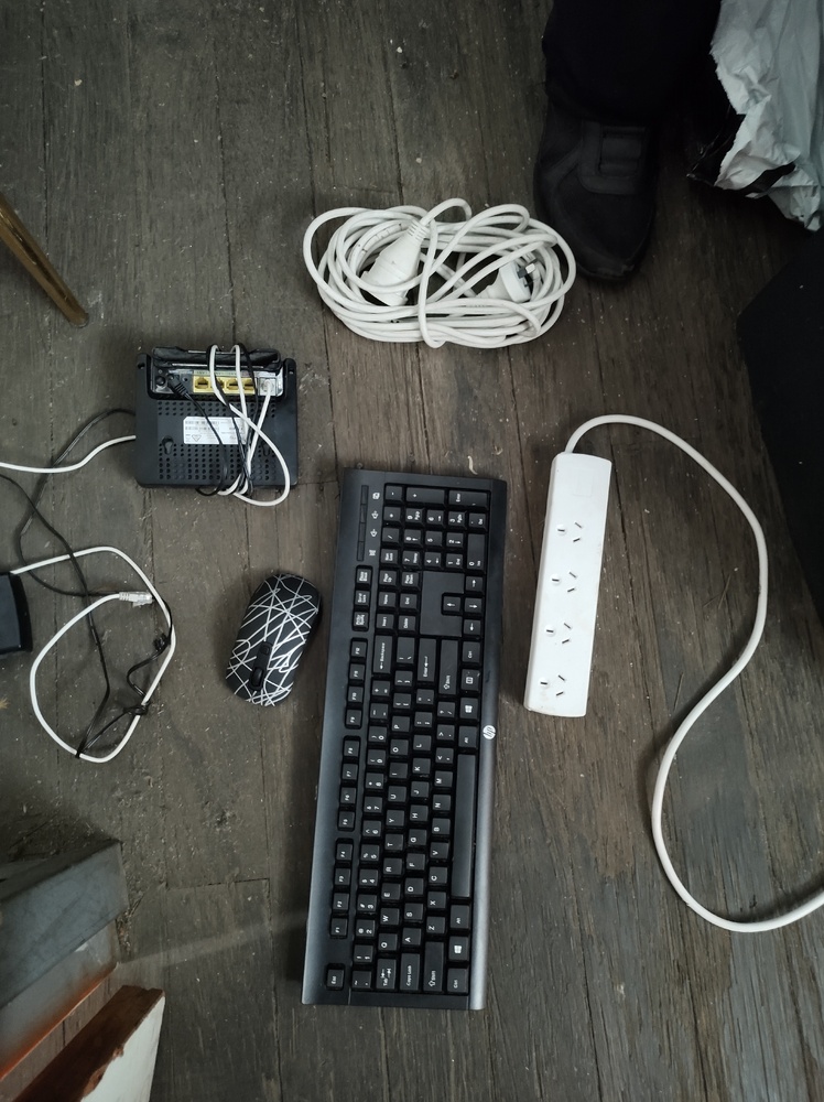 Kennards Self Storage Ultimo 1 Abandoned Storage garage Auctions auction IB-1421