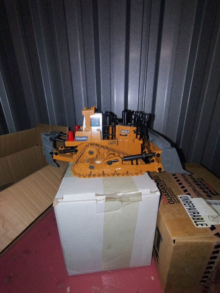 Kennards Self Storage Coorparoo Abandoned Storage Auctions auction IB-9592