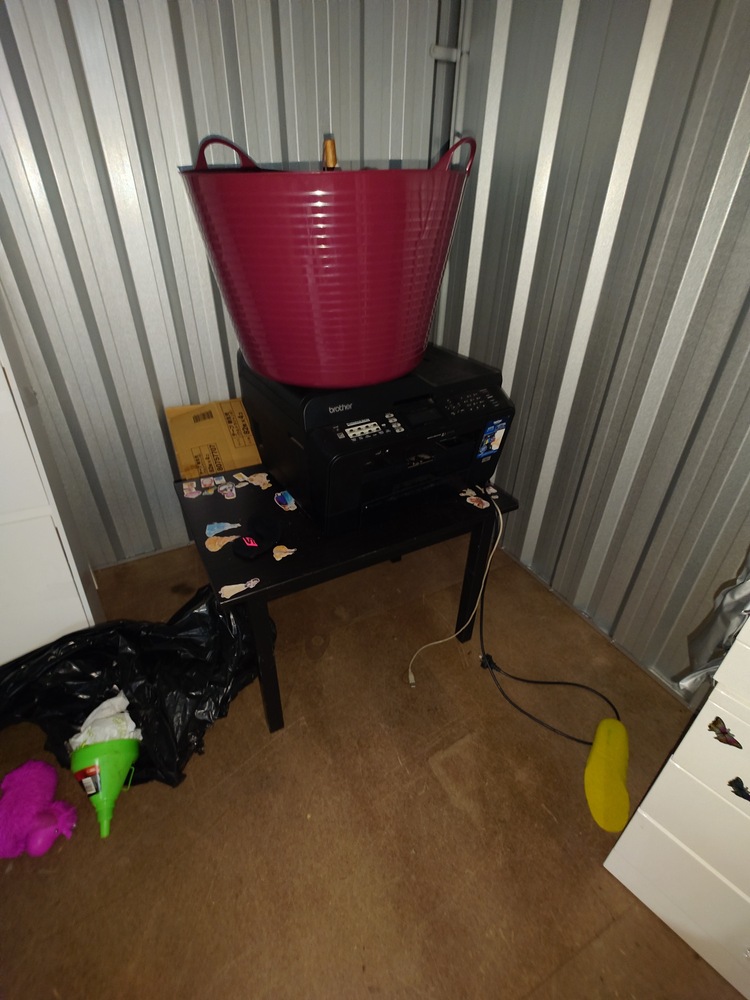 Storage King Revesby Bid on Storage Unit auction IB-6511