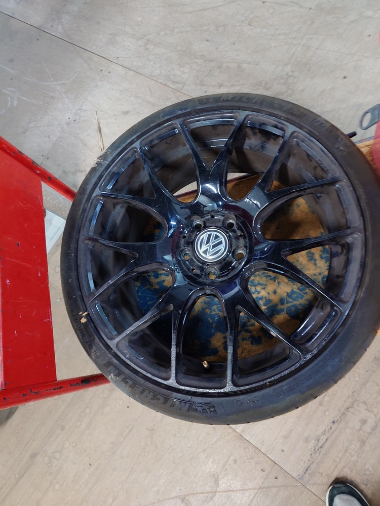 Storage King Revesby Abandoned Storage shed Auctions auction IB-6511