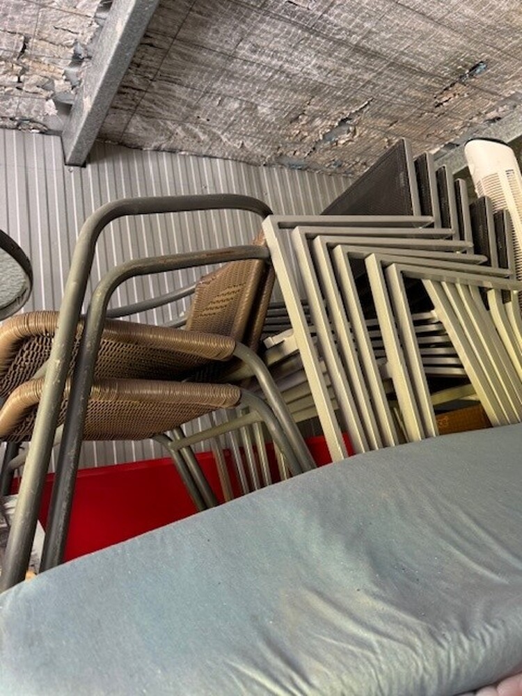 Storage Choice Sumner Park Bid on Self Storage Unit auction IB-5814