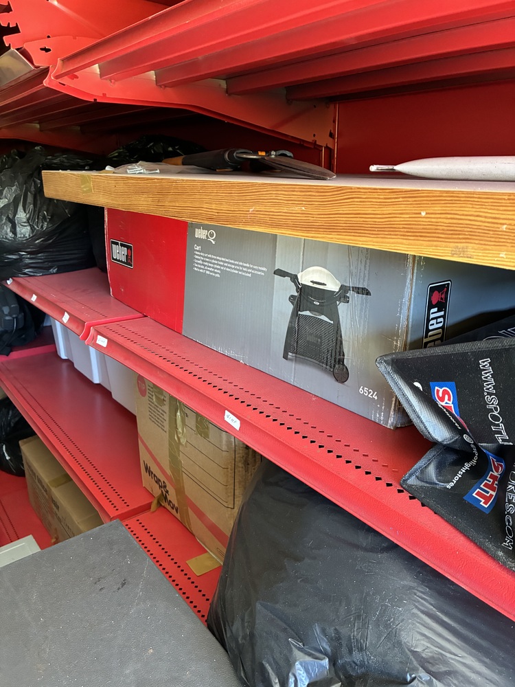 Storage Choice Sumner Park Abandoned Storage Auctions auction IB-5814