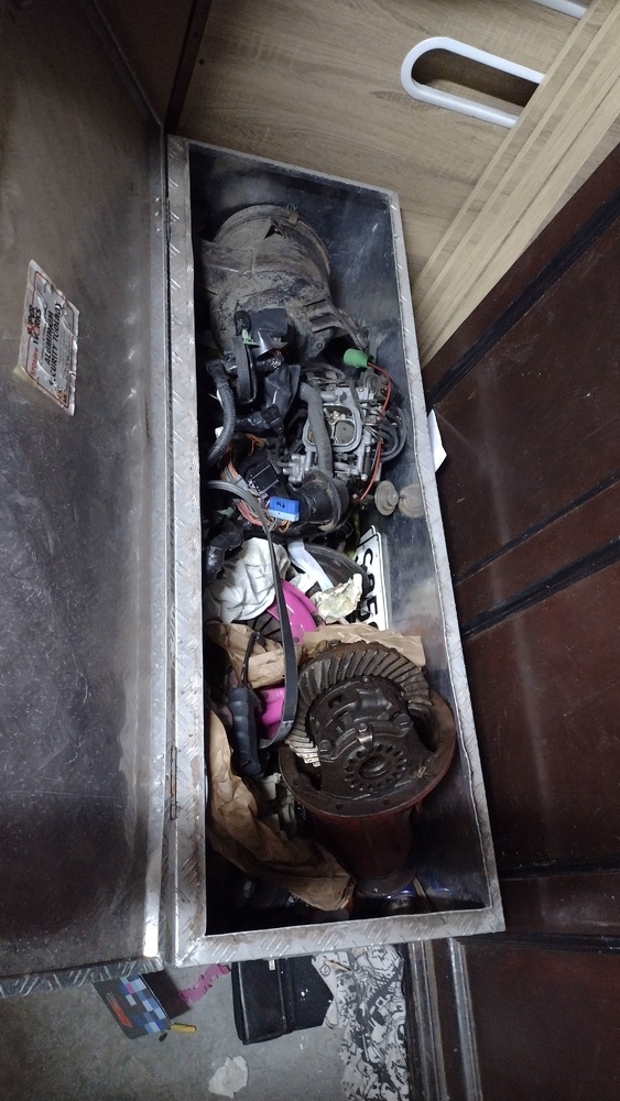 Kennards Self Storage Seaford Meadows Storage lock up Auctions auction IB-4243