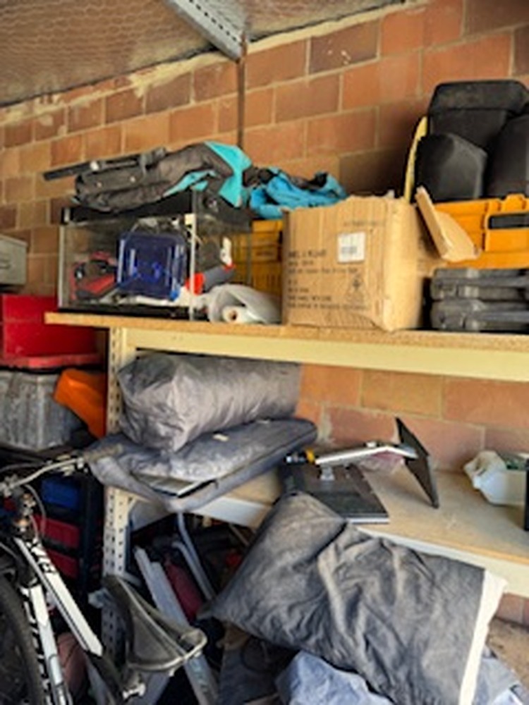 Lock n Store Mandurah Bid on Storage auction IB-3686