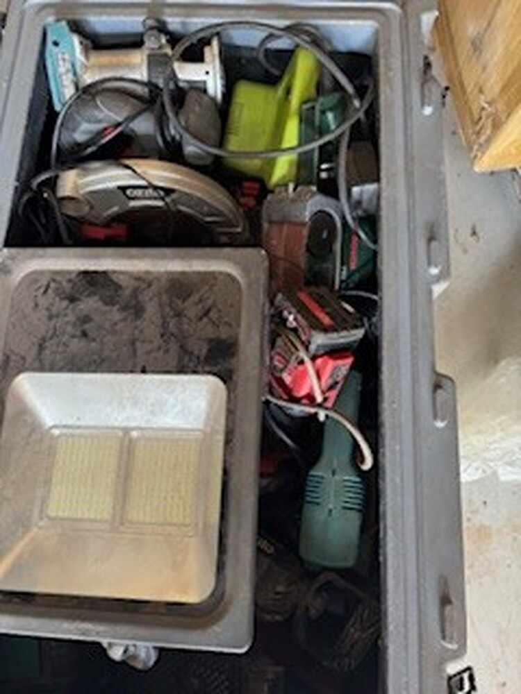 Lock n Store Mandurah Bid on Storage auction IB-3272