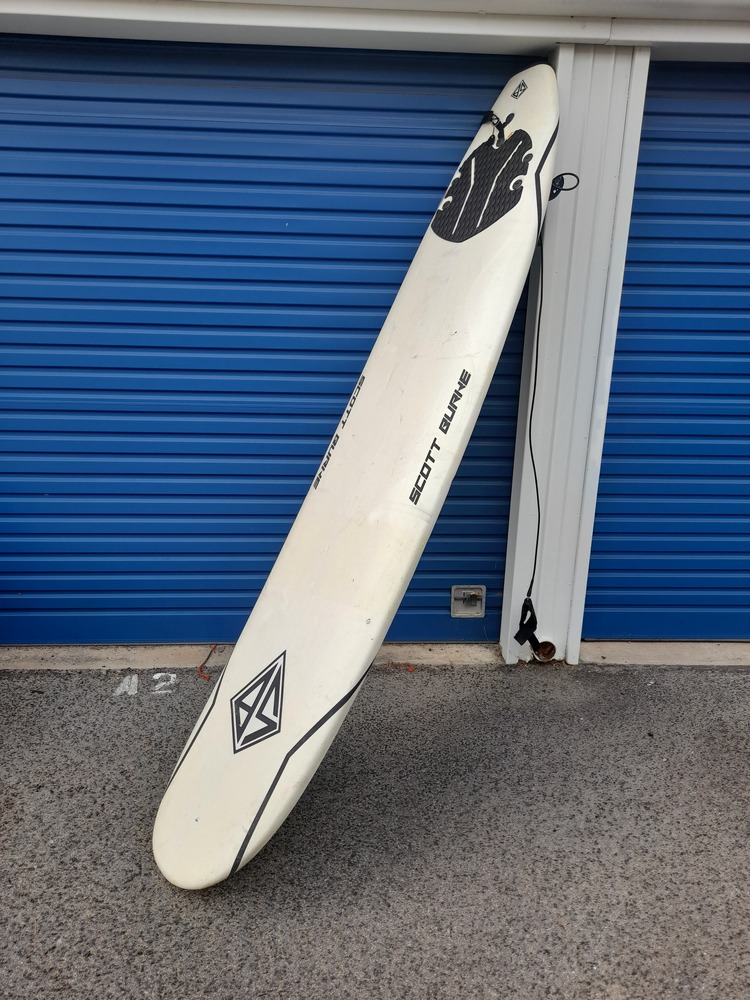 Storage King Maddington Abandoned Storage centre Auctions auction IB-1008