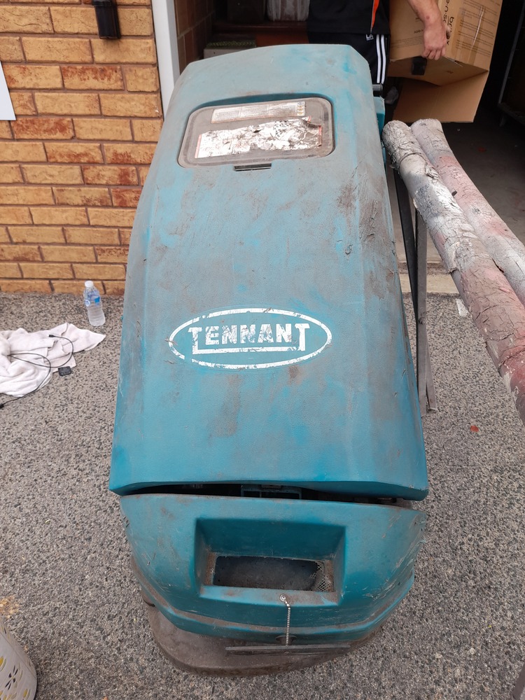 Storage King Maddington AustraliaÂ Storage Auctions auction IB-1008