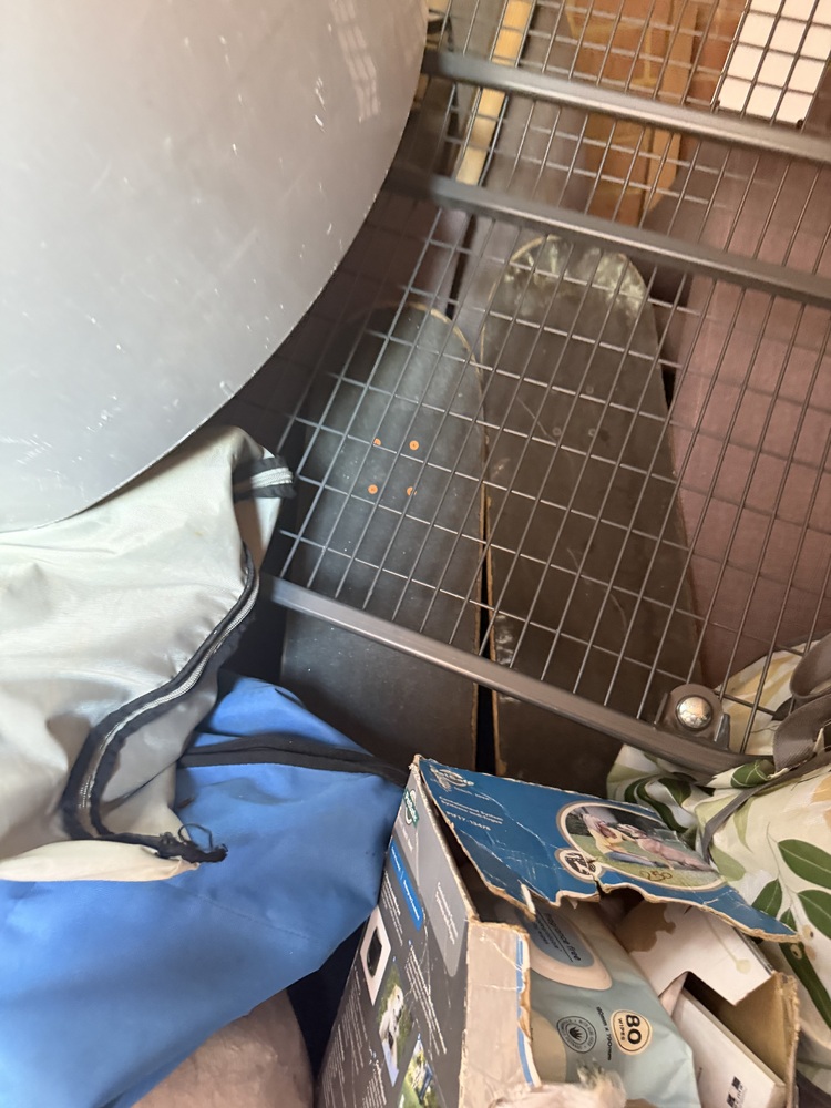 N. Woolard - Private Seller Storage centre Auctions auction IB-6164