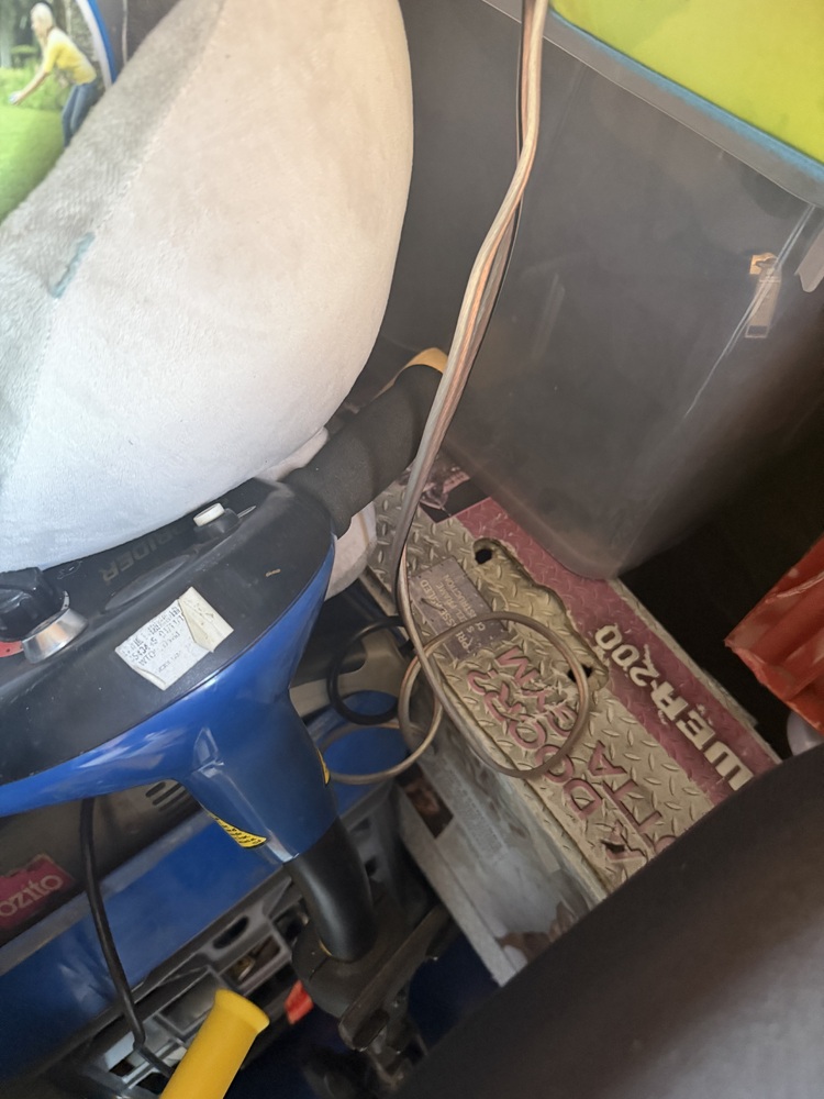 N. Woolard - Private Seller Storage lock up Auctions auction IB-6164