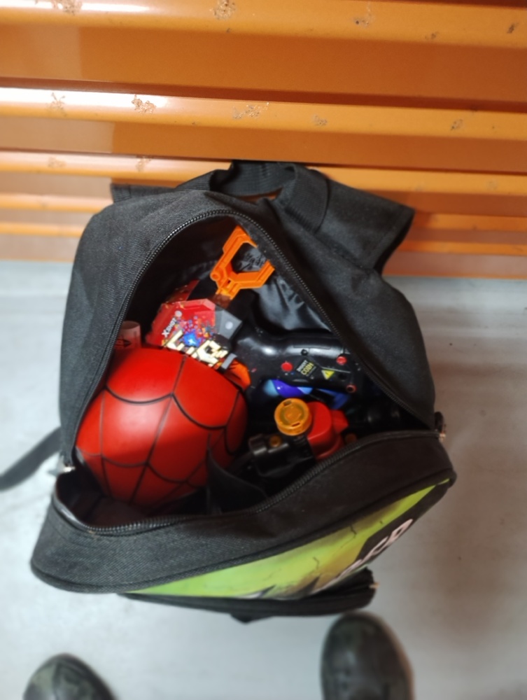 Kennards Self Storage Warrawong Storage auction IB-8868