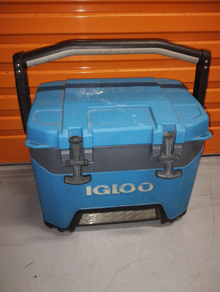 Kennards Self Storage Warrawong Storage Auctions auction IB-8868