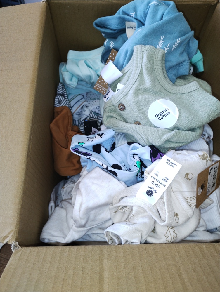 Kennards Self Storage Warrawong Abandoned Storage garage Auctions auction IB-8011