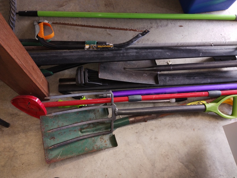 Kennards Self Storage Warrawong Abandoned Storage shed Auctions auction IB-8011