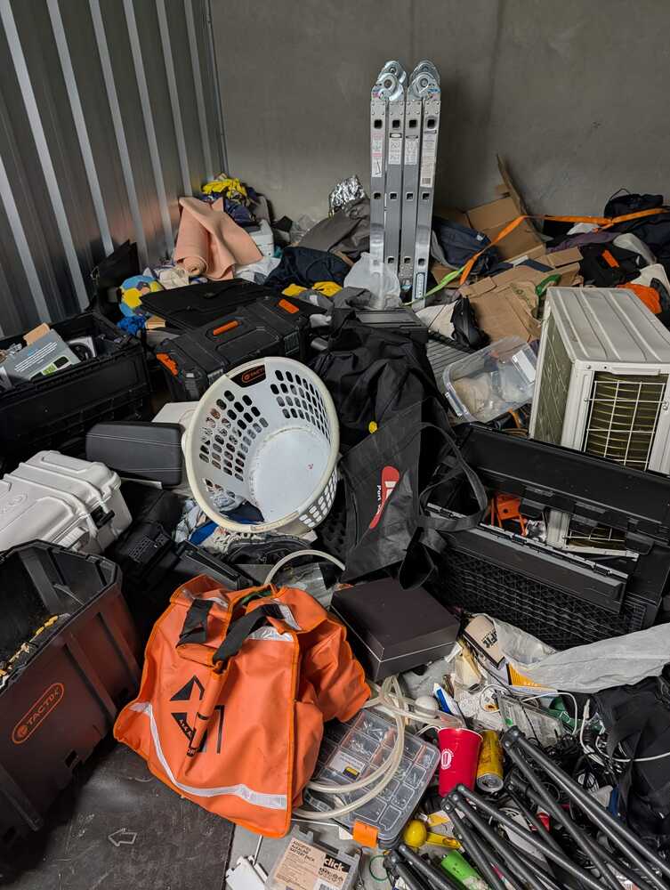 Storelocal Port Kennedy Storage Unit auction IB-8124