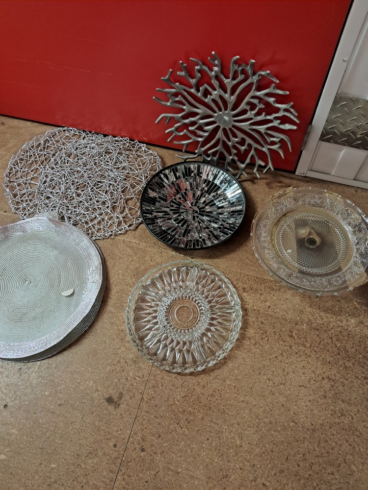 Storage King Maddington South Storage lock up Auctions auction IB-3386