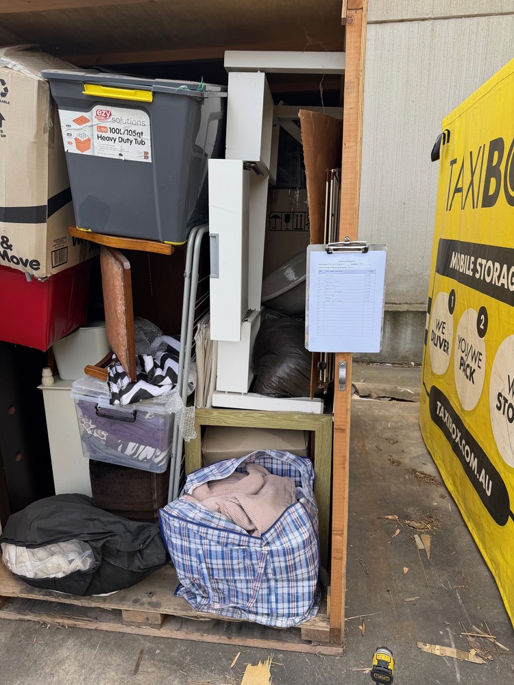 Melbourne South East Self Storage auction IB-1724