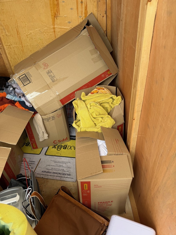 Melbourne South East Self Storage Unit auction IB-8082