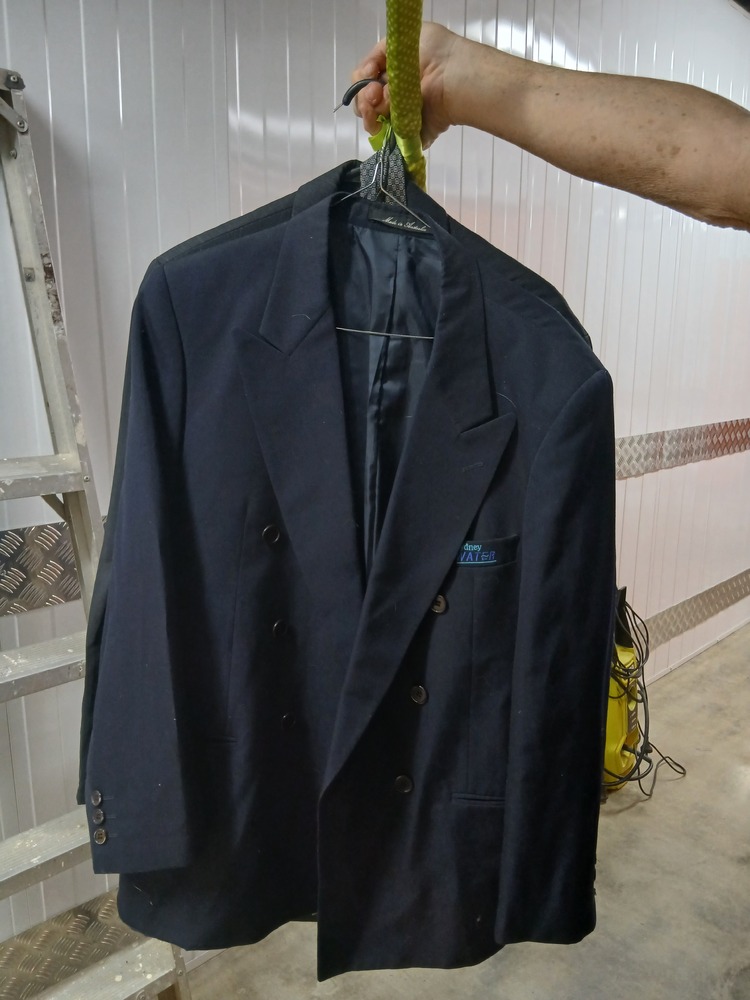 StorHub North Lakes Self Storage Unit auction IB-6111