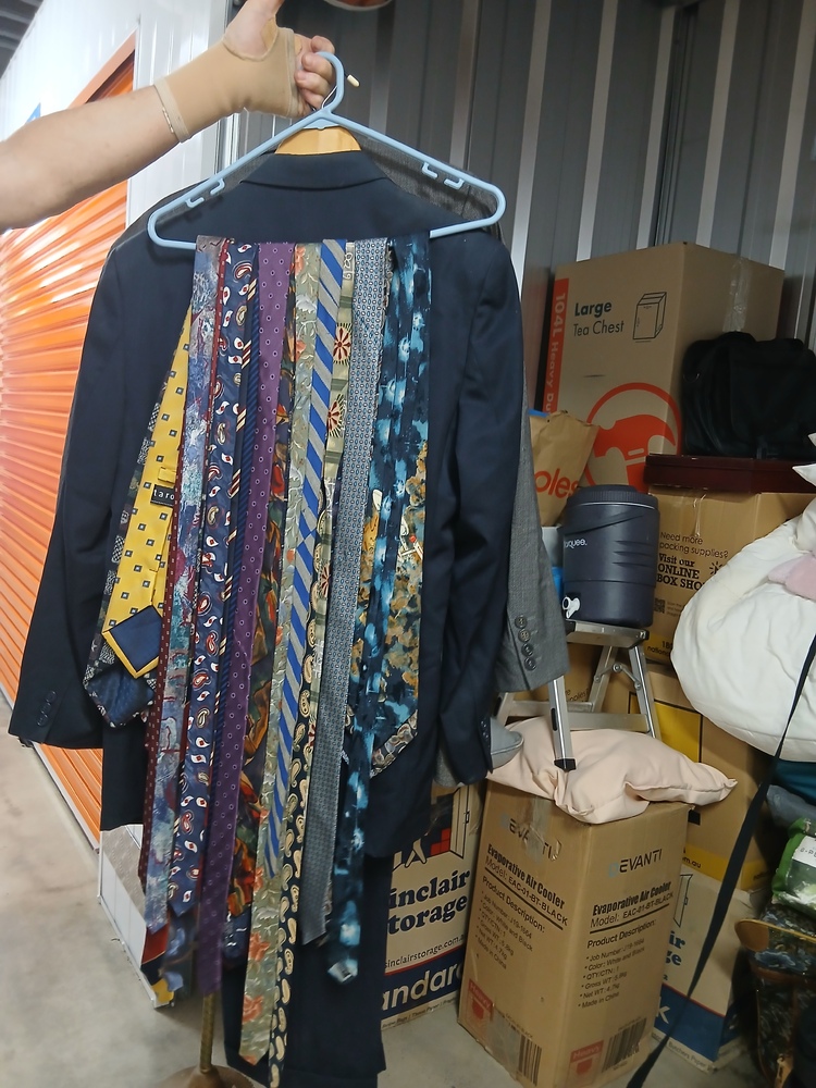 StorHub North Lakes Abandoned Storage centre Auctions auction IB-6111