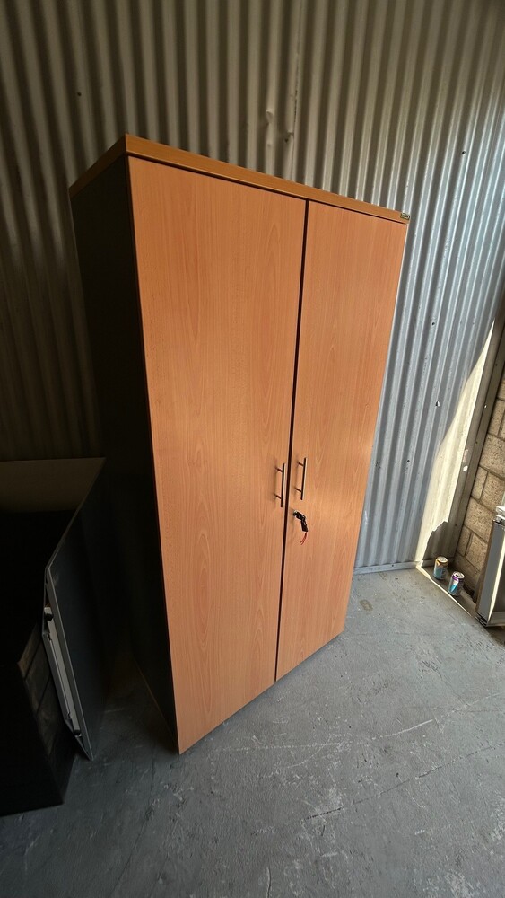 Storage King Eastgardens Abandoned Storage Auctions auction IB-3967