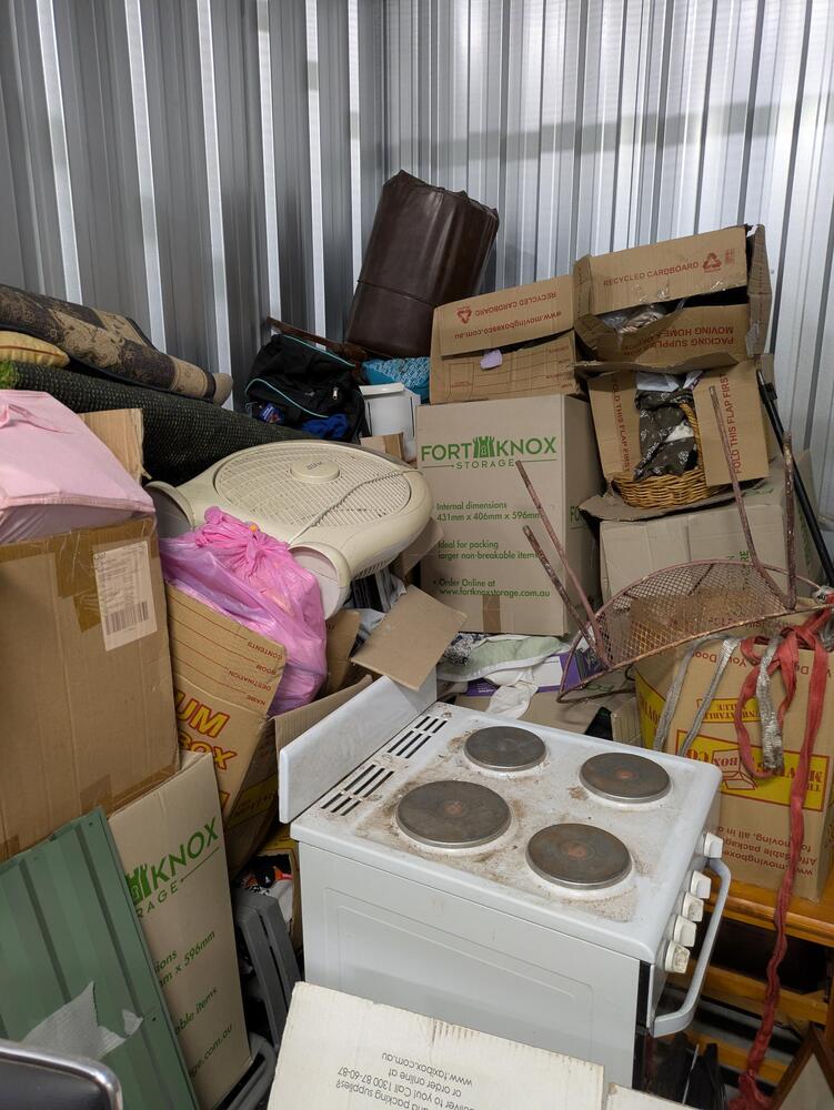 Storage King Brendale Bid on Self Storage Unit auction IB-8032