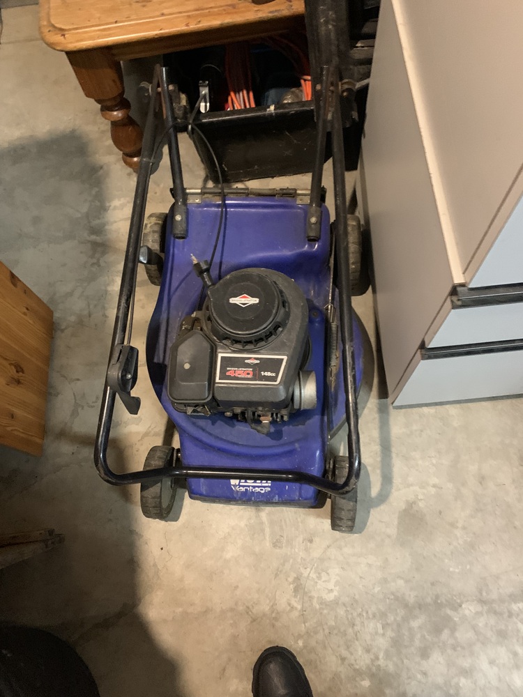 Storage King Penrith Abandoned Storage centre Auctions auction IB-2301