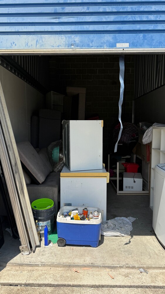 Storage King Greenacre Abandoned Self Storage Auctions auction IB-3711