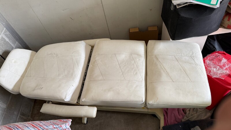 Storage King Greenacre Abandoned Storage Auctions auction IB-3711