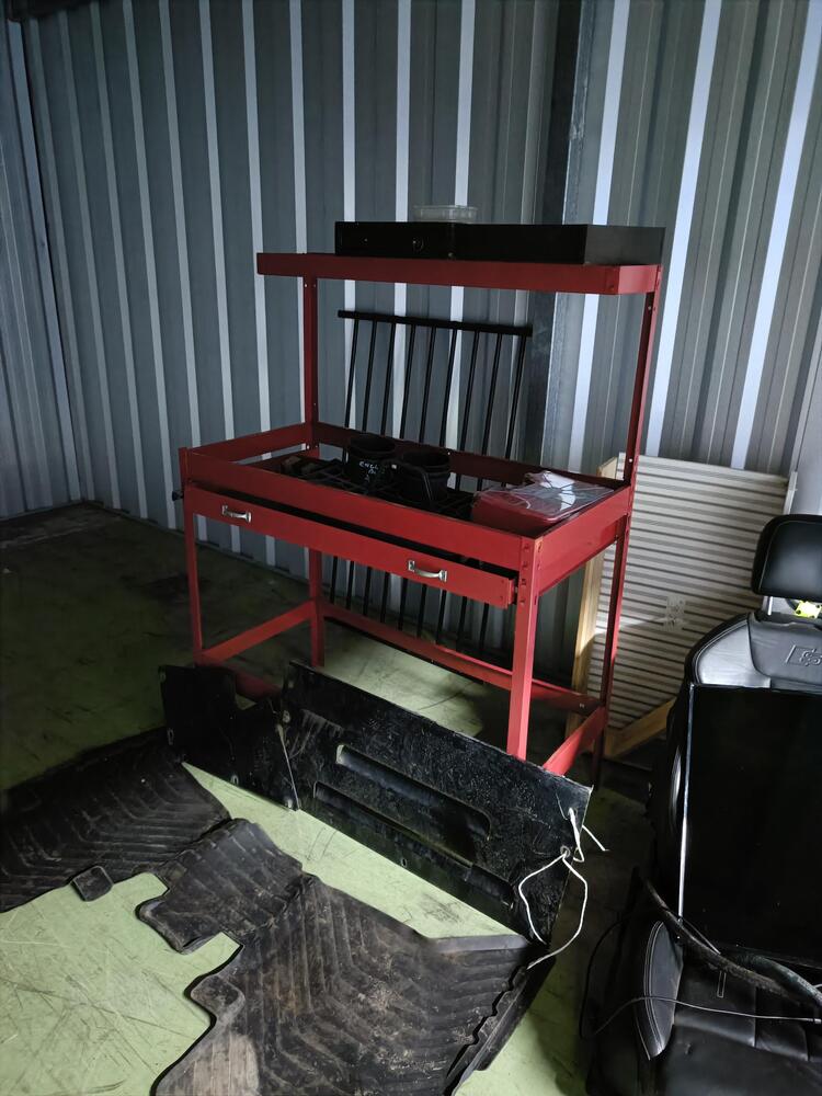 Storage King Lisarow Bid on Storage auction IB-3749