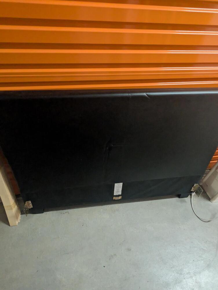Kennards Self Storage Waterloo Storage Unit auction IB-3295
