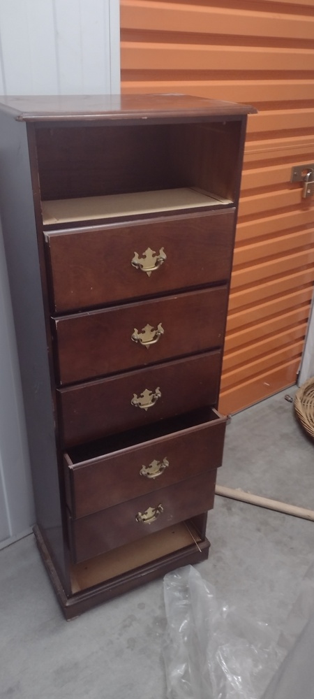 Kennards Self Storage Waterloo Bid on Storage Unit auction IB-3295