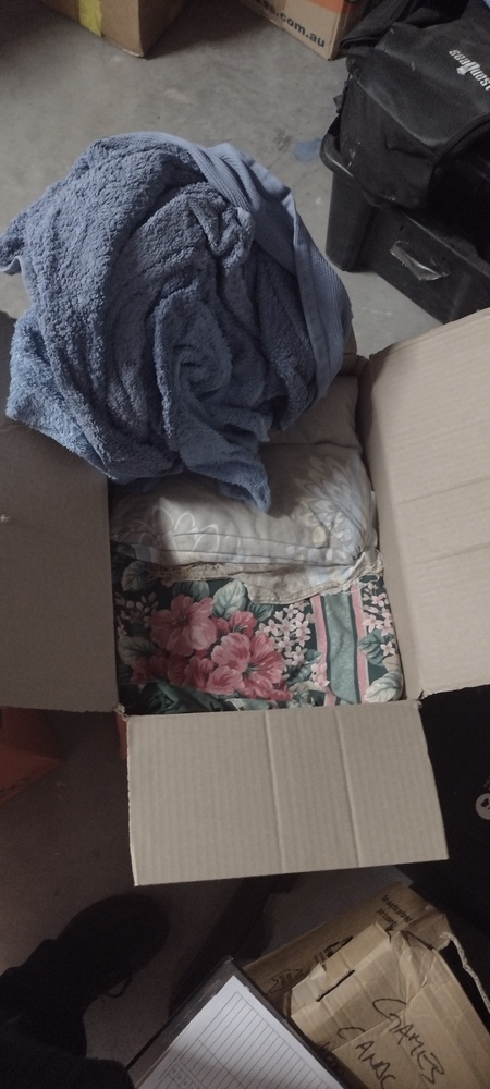 Kennards Self Storage Waterloo Abandoned Storage Unit Auctions auction IB-3295