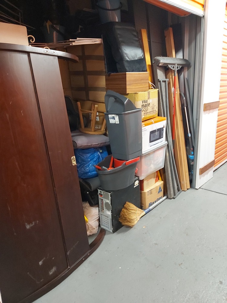 Rent a Space West Ryde Storage auction IB-4208