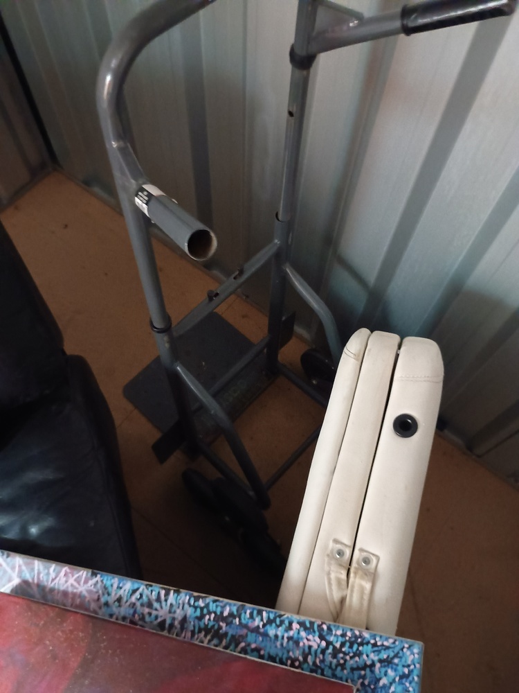 Kennards Self Storage Croydon Park Storage Unit auction IB-4127