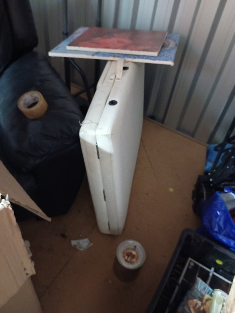 Kennards Self Storage Croydon Park Abandoned Storage Auctions auction IB-4127